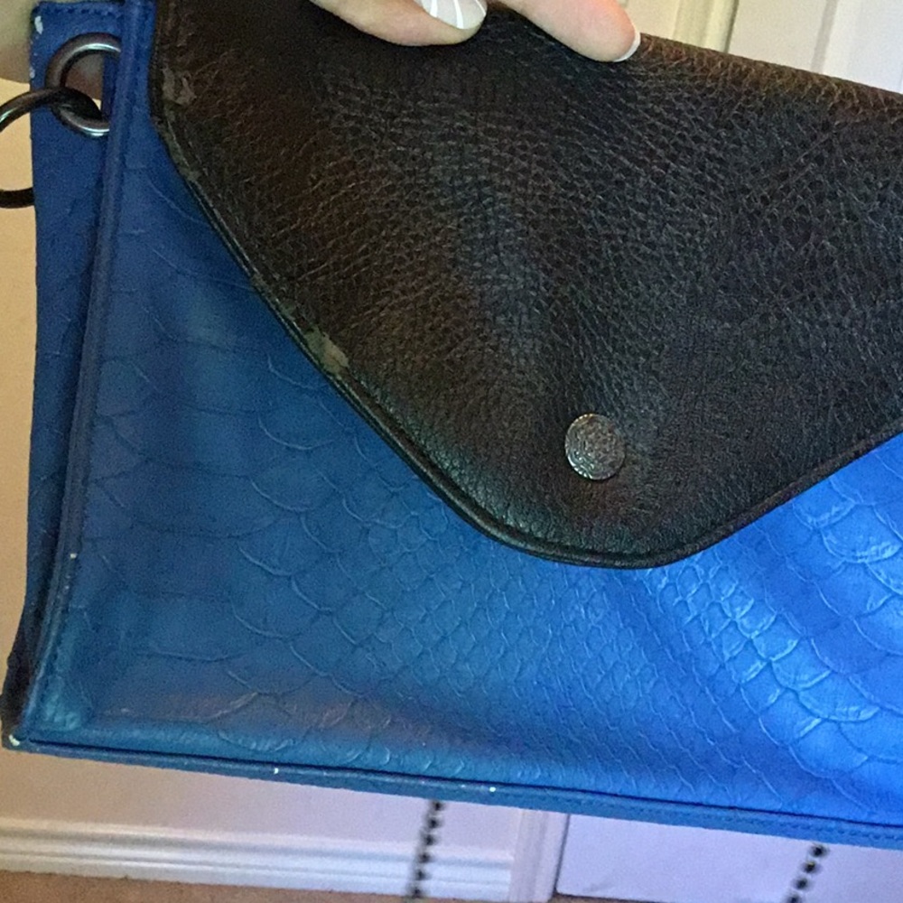 Purse - Picture 3 of 4